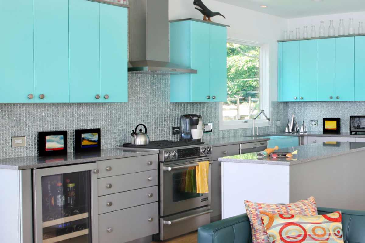 modern lakehouse custom kitchen design and remodel