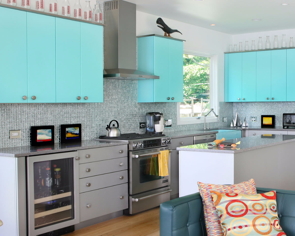 modern lakehouse custom kitchen design and remodel